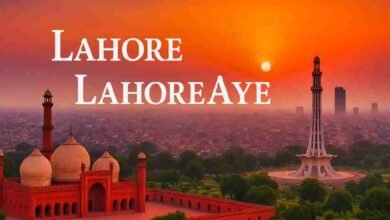 Sunset view of Lahore featuring Badshahi Mosque and Minar-e-Pakistan, showcasing the city’s historical beauty.